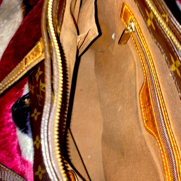 Authentic Louis Vuitton handbag - Picture 5 of 5